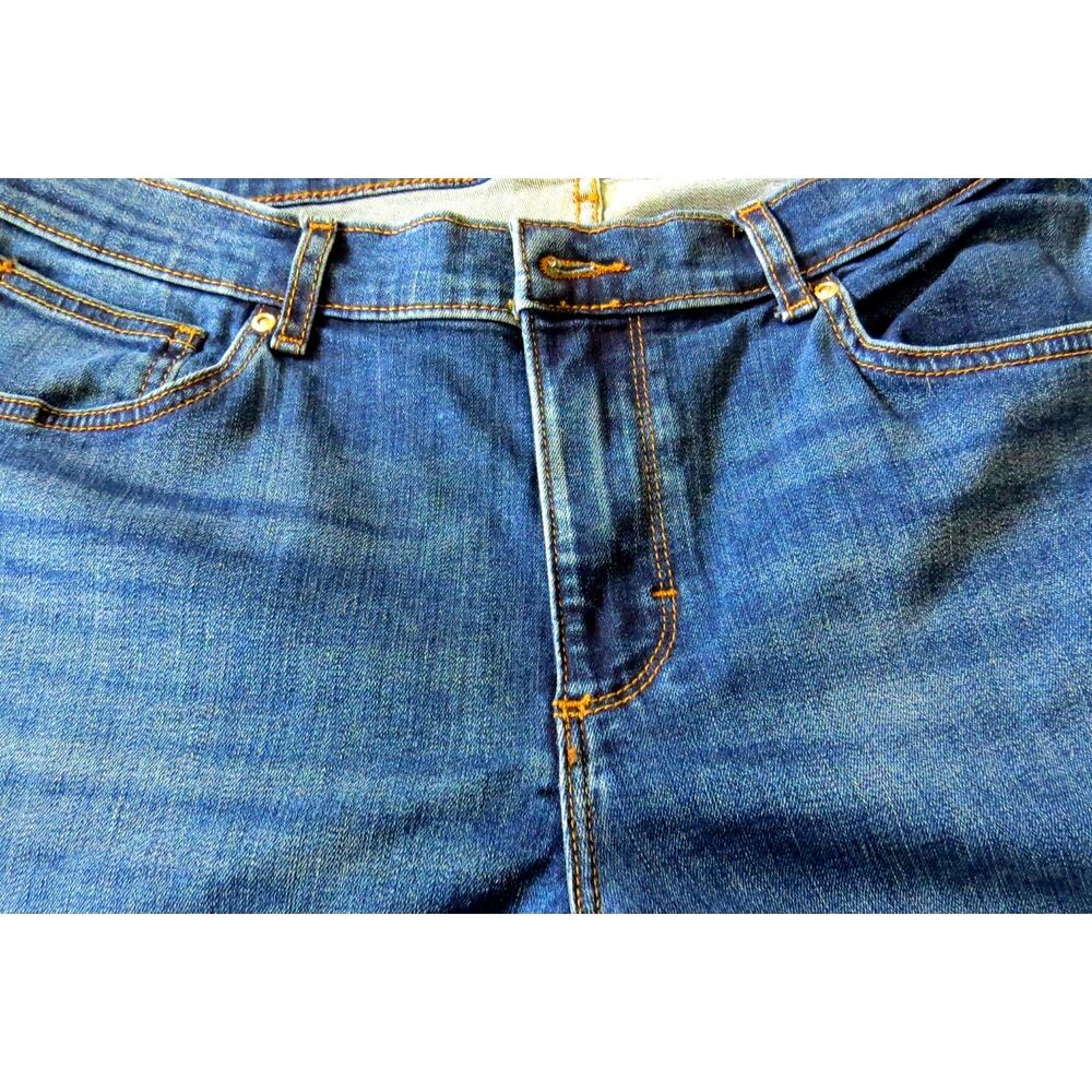 Lee Petites Relaxed Straight Leg Mid Rise Jeans 14P EUC - Picture 10 of 12